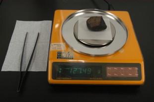 隕石の計量